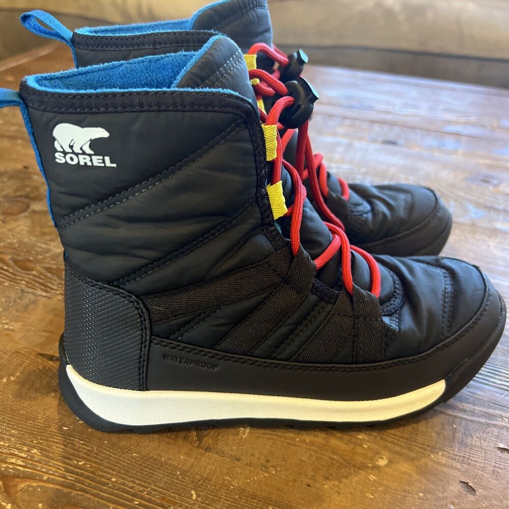 Sorel Whitney III Black Snow Boot Sneaker Youth Size 2 Waterproof